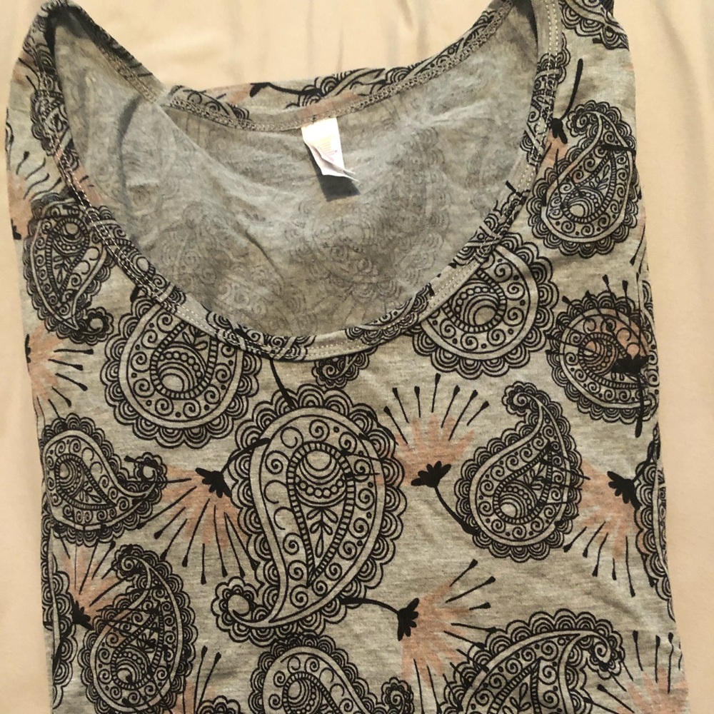 LulaRoe Classic Tee